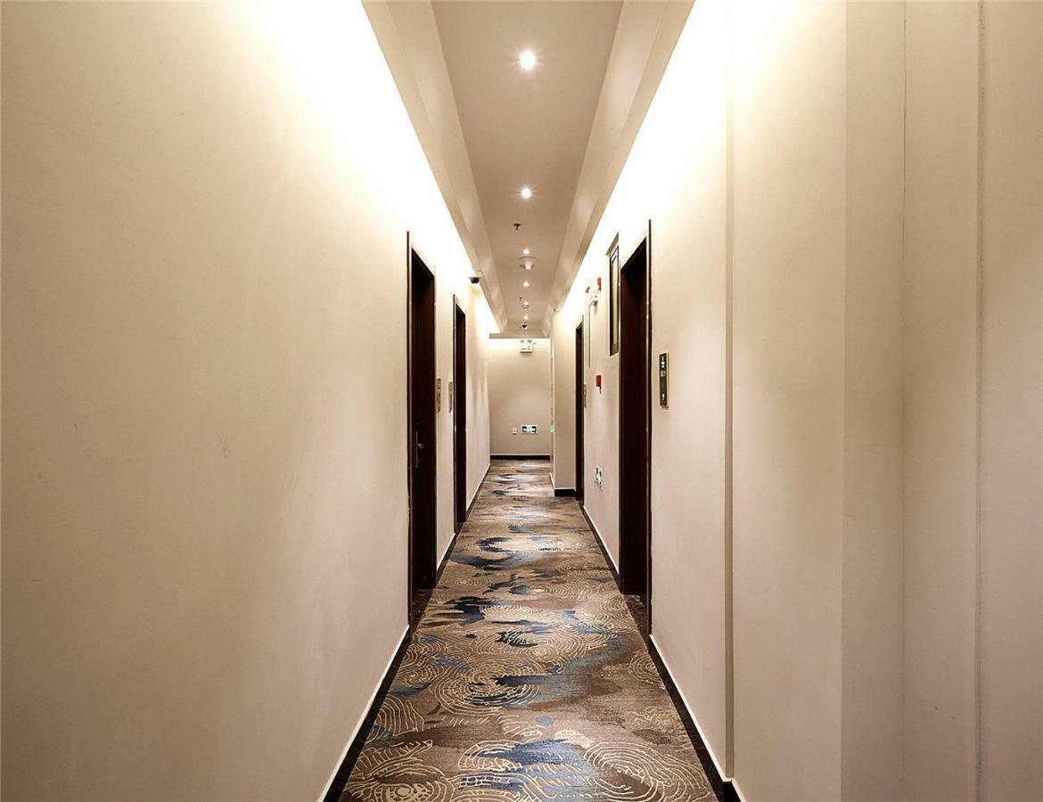 Meego Yes Hotel Shanghai Exterior photo